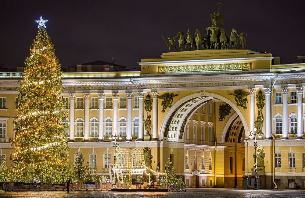 Один у елки..