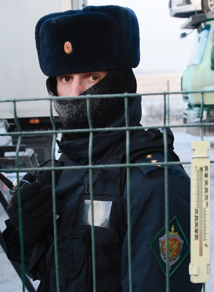В минус 40 градусов пограничники несут службу
