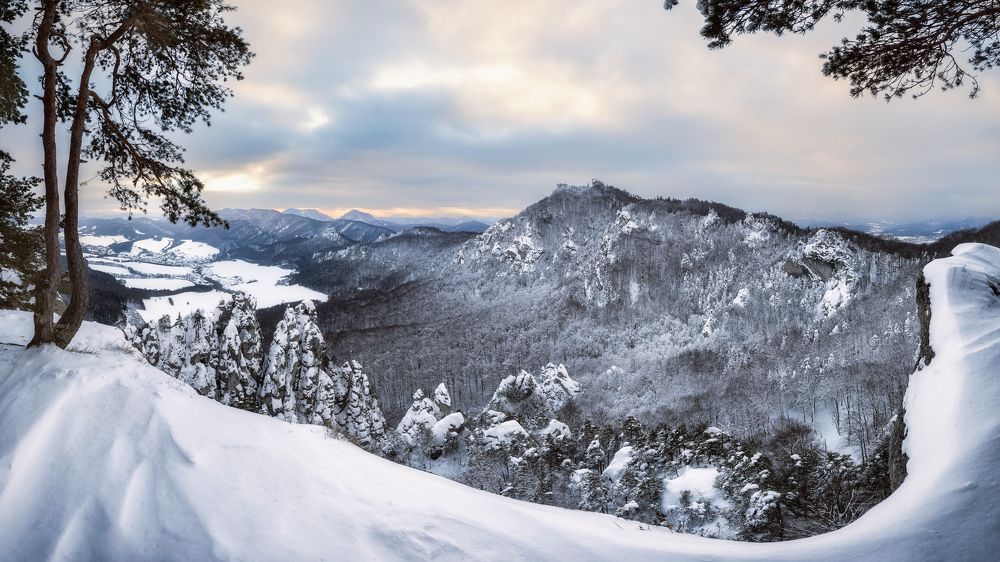Winter on the Sulov rocks