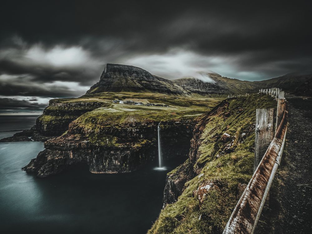 Photograph by Sebastian Tan