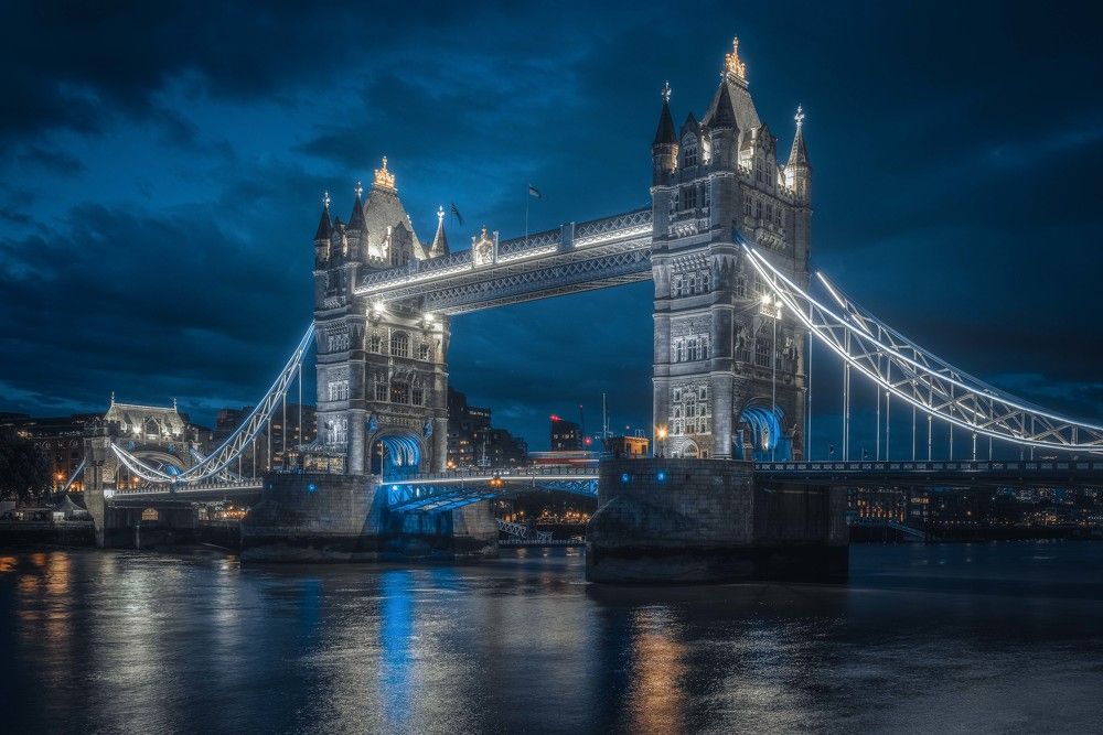 Night time shot of Tower Bridge