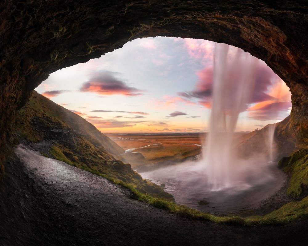 Фотография автора Burak Esenbey