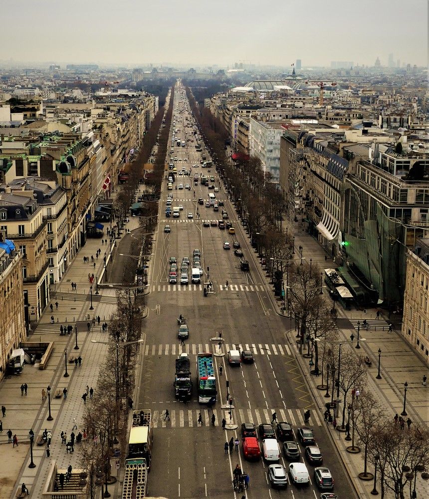 Париж с высоты птичьего полёта