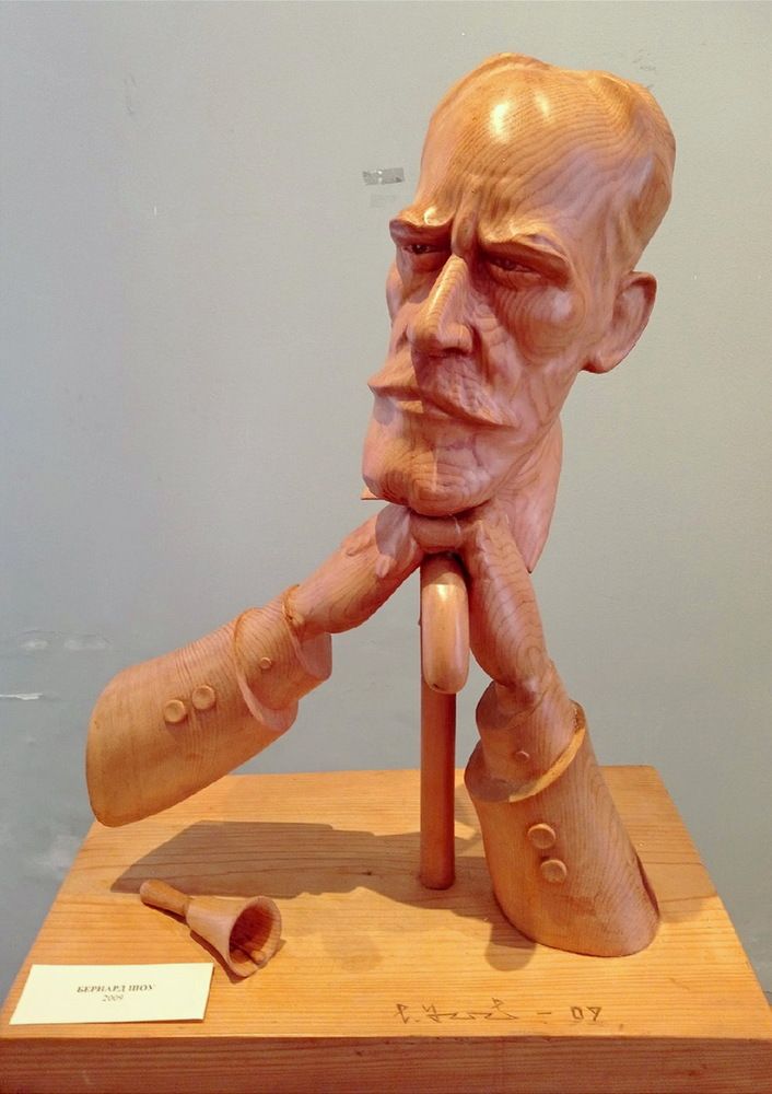 НА ВЫСТАВКЕ ЛЕОНТИЯ УСОВА