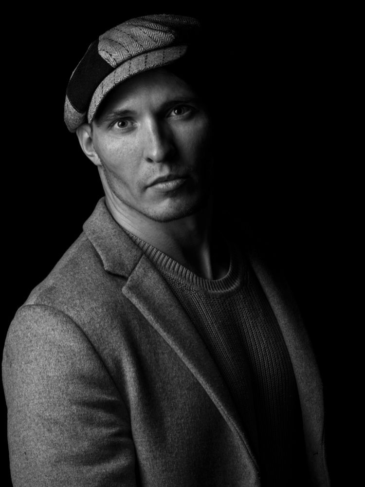 Photograph by Evgeniy Savikov