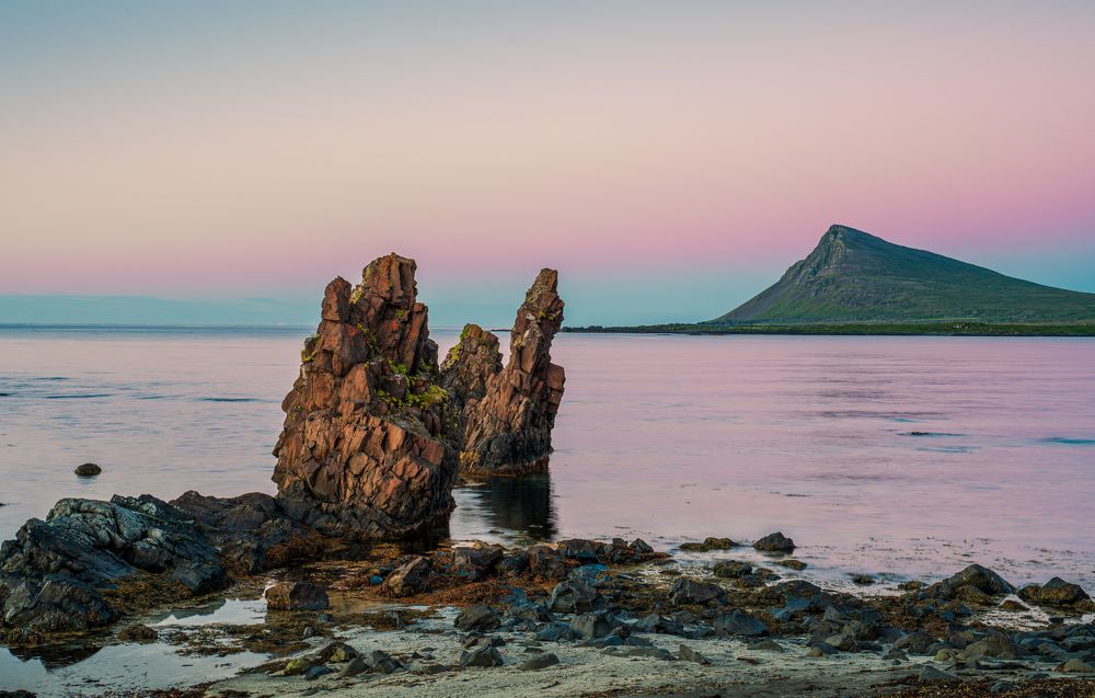 Photograph by Piotr Mickevic