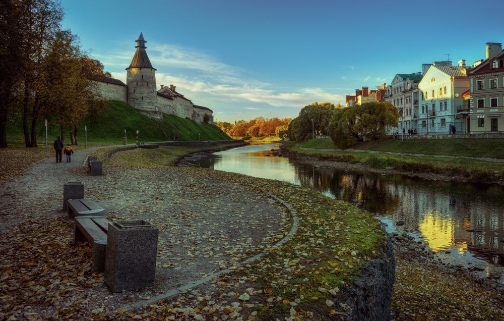 Вечер на набережной