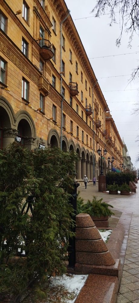 Красный дом в центре Минска