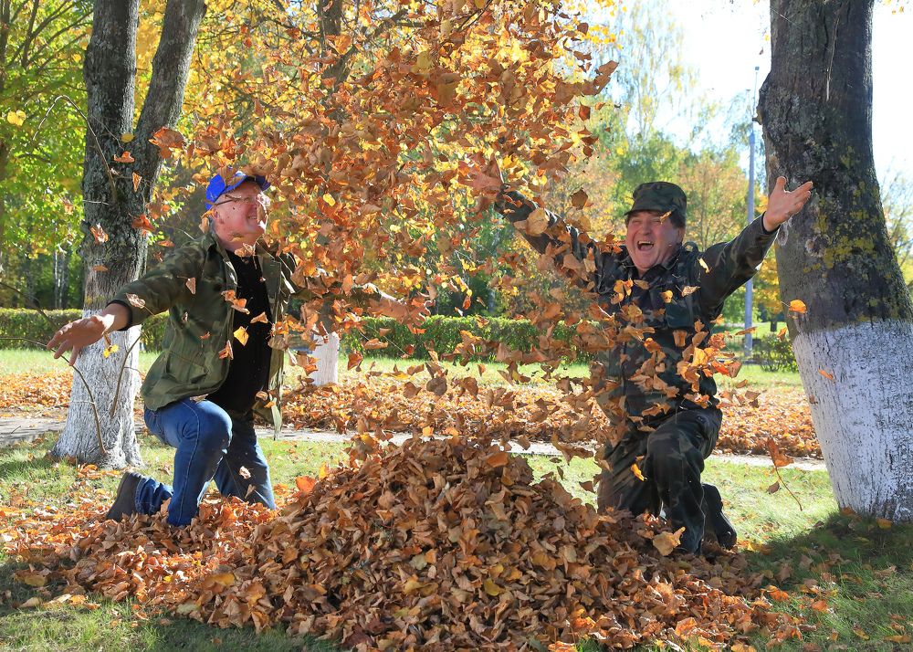 Не кончается детство.