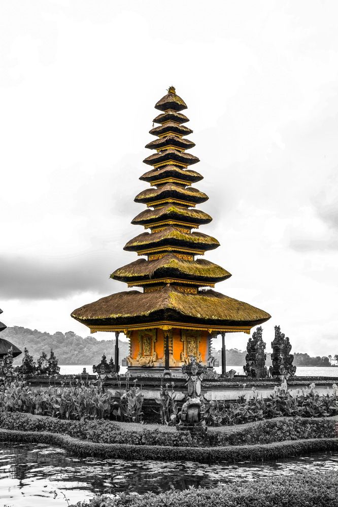 Pura Ulun Danu Brayan