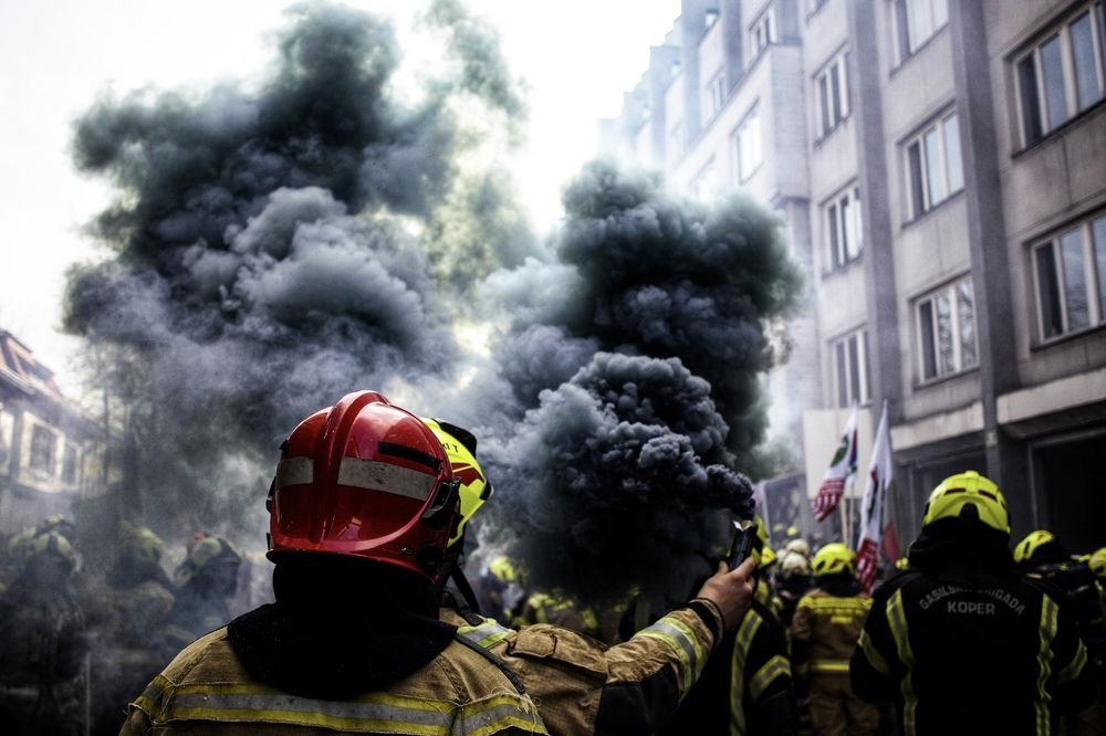 Firefighters stage rally for better pay in Ljubljana