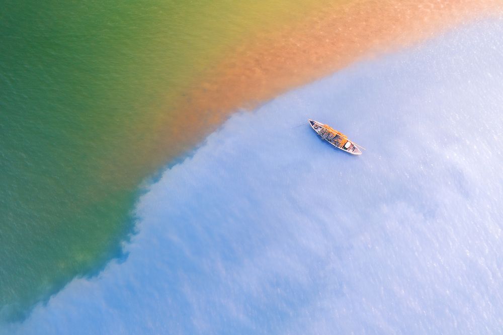 Photograph by Cao Ky Nhan