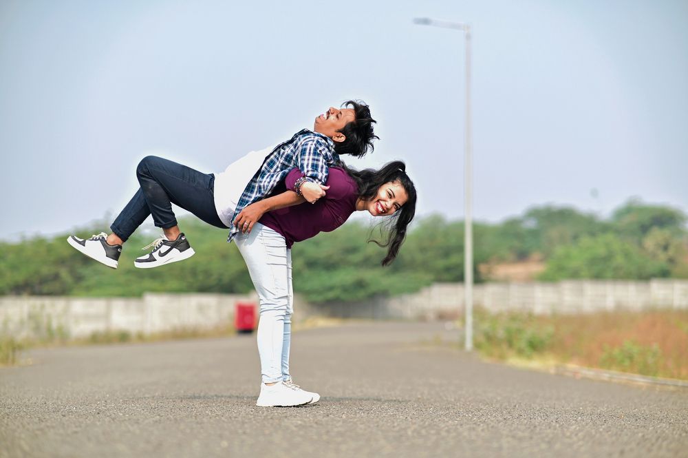 Turn around I’m here If you want it’s me you see