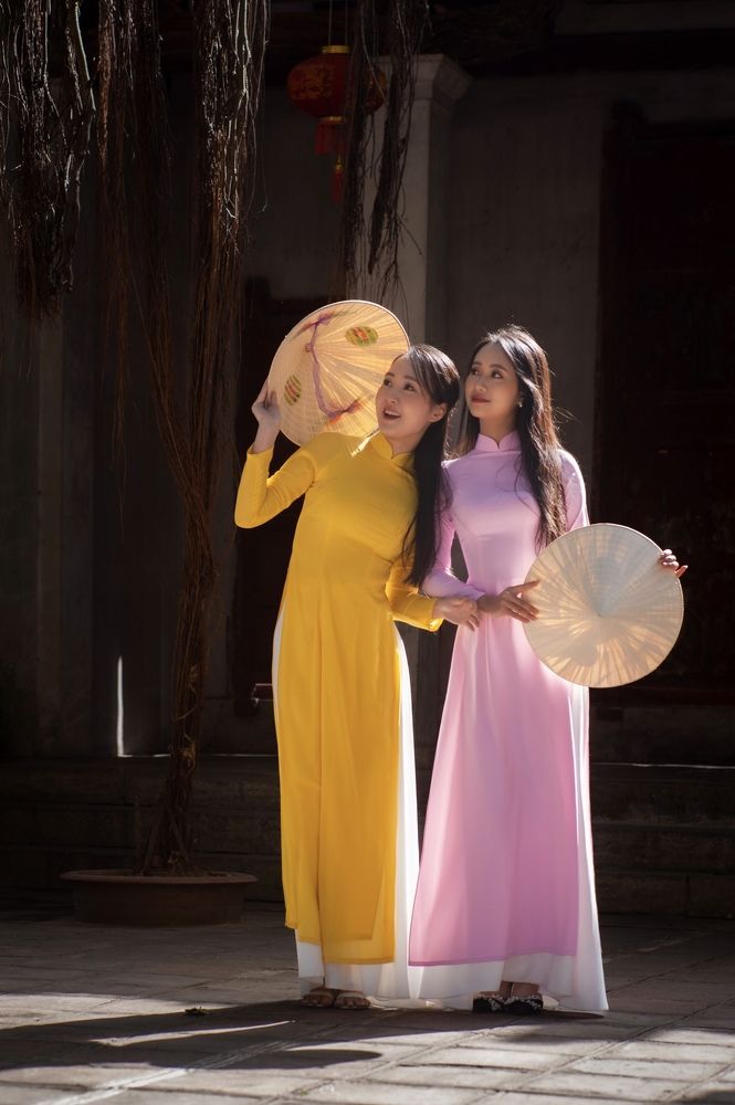 Photograph by Khúc Thụy Du