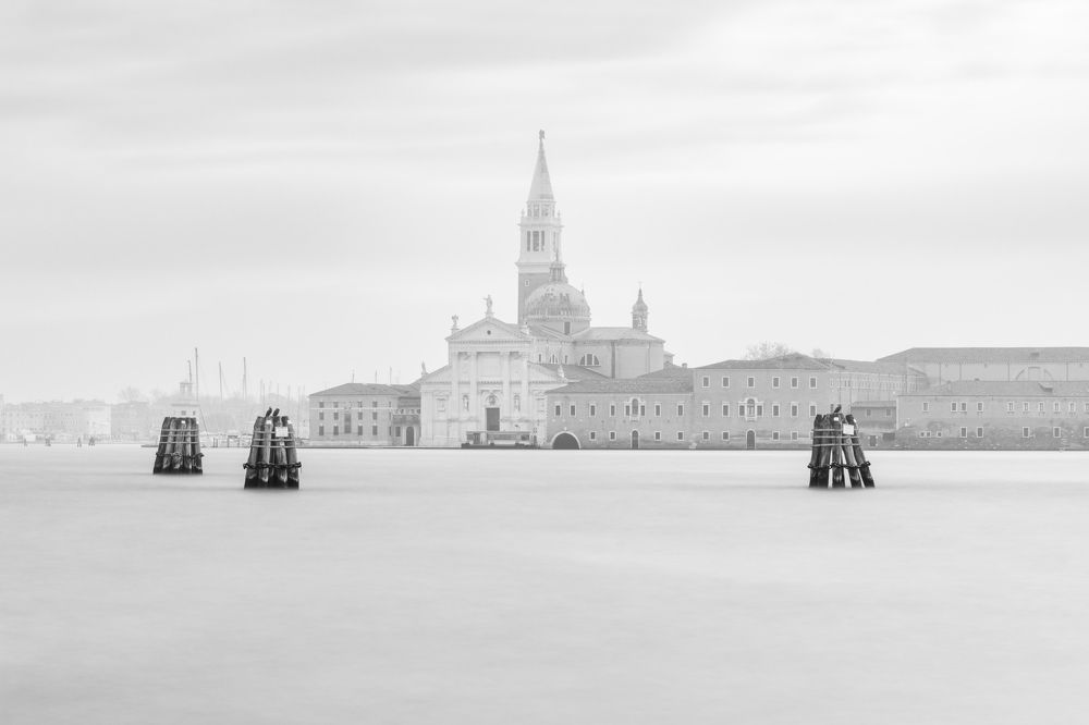 Photograph by Ruslan Pryimak