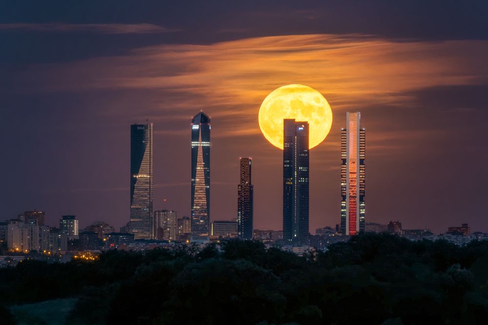 Photograph by Hector Ballester