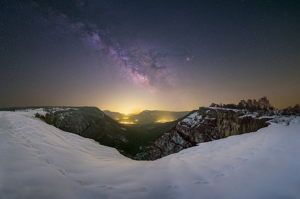 Night on the balcony