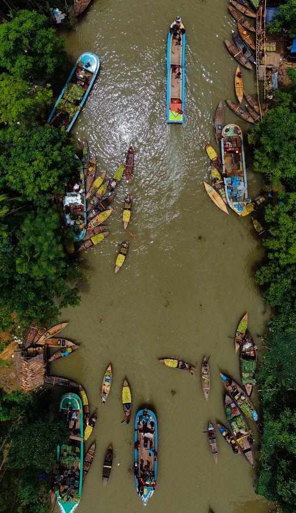 Floating Guava Market