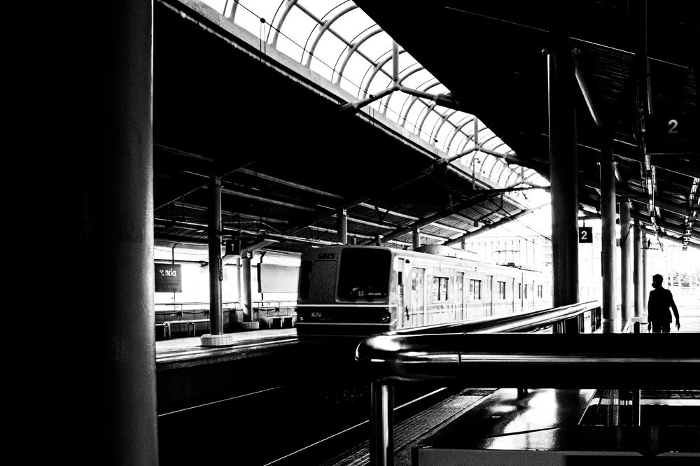 Silhouettes and stories at the train station