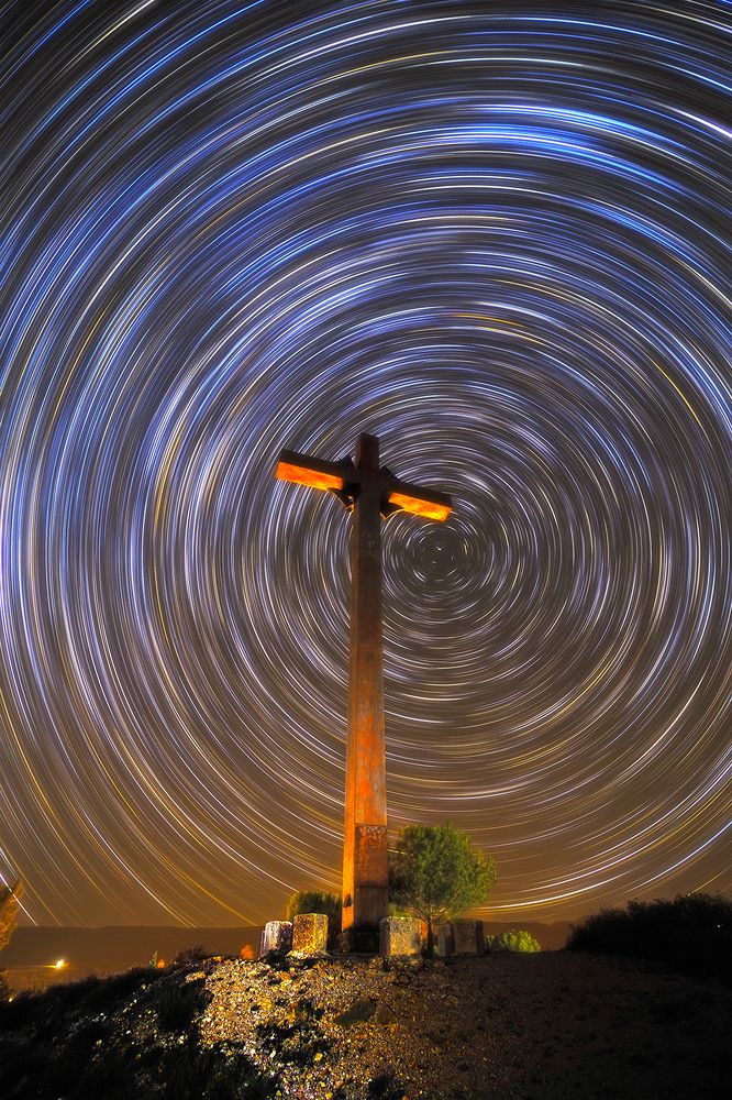 Startrails Cross