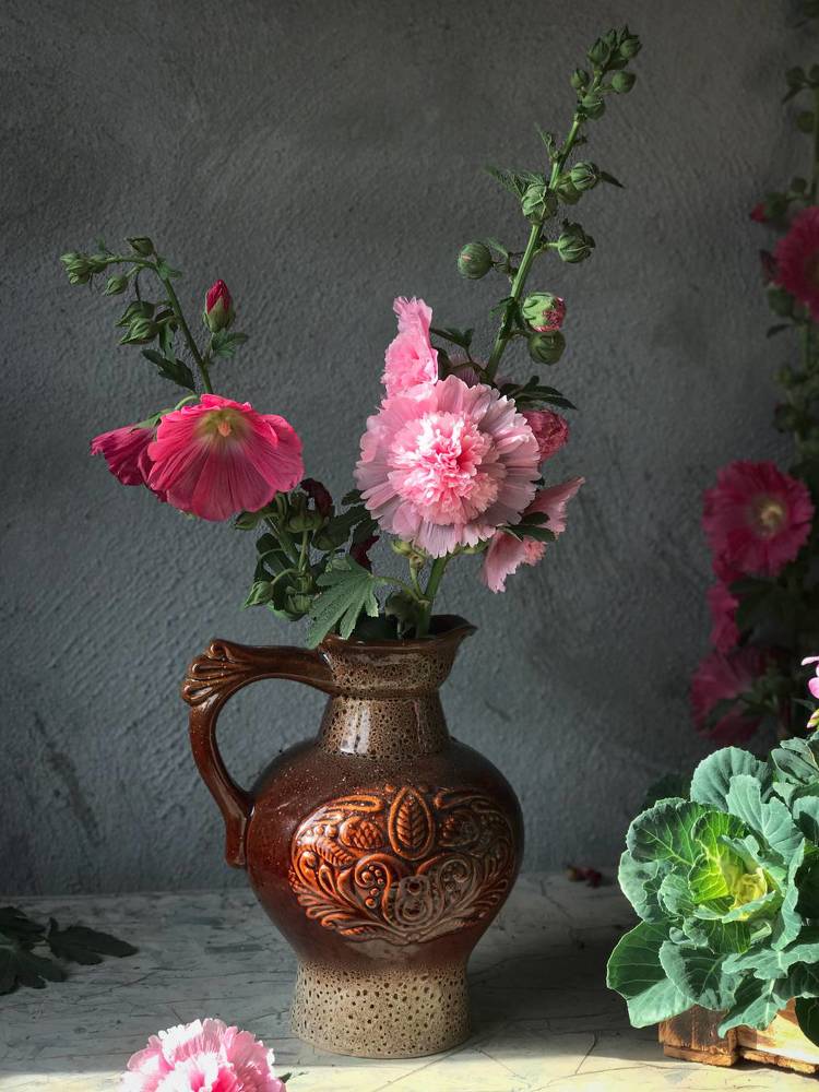 Натюрморт с кувшином