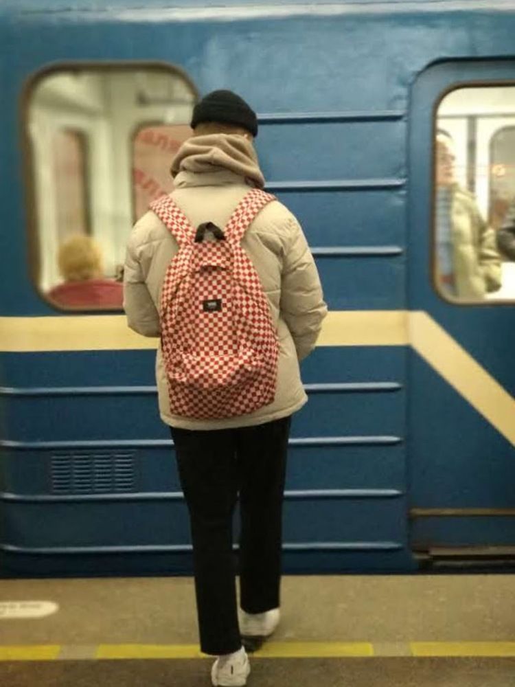 Молодой человек. Метро 2022