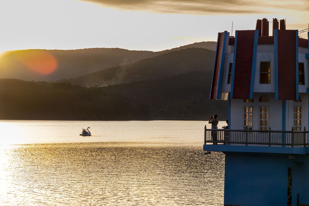 Photograph by LE KHUONG