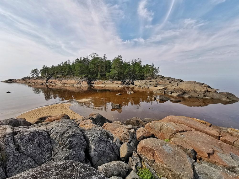 Summer serenity. Kiy Island in the White sea.