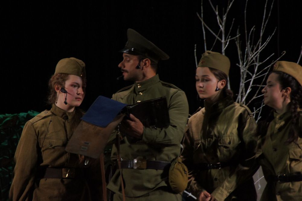 Спектакль «А зори здесь тихие»