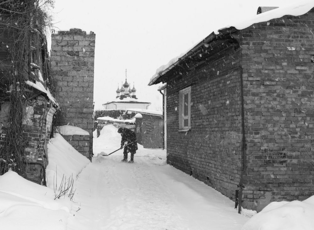 Февральский снег