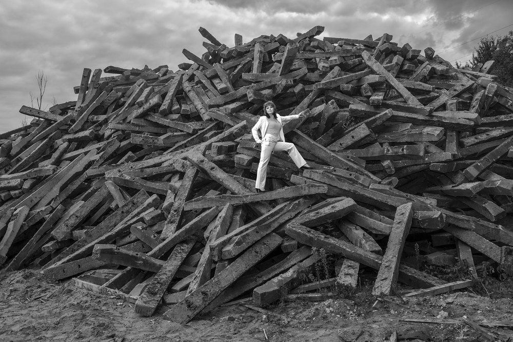 Женщина в белом