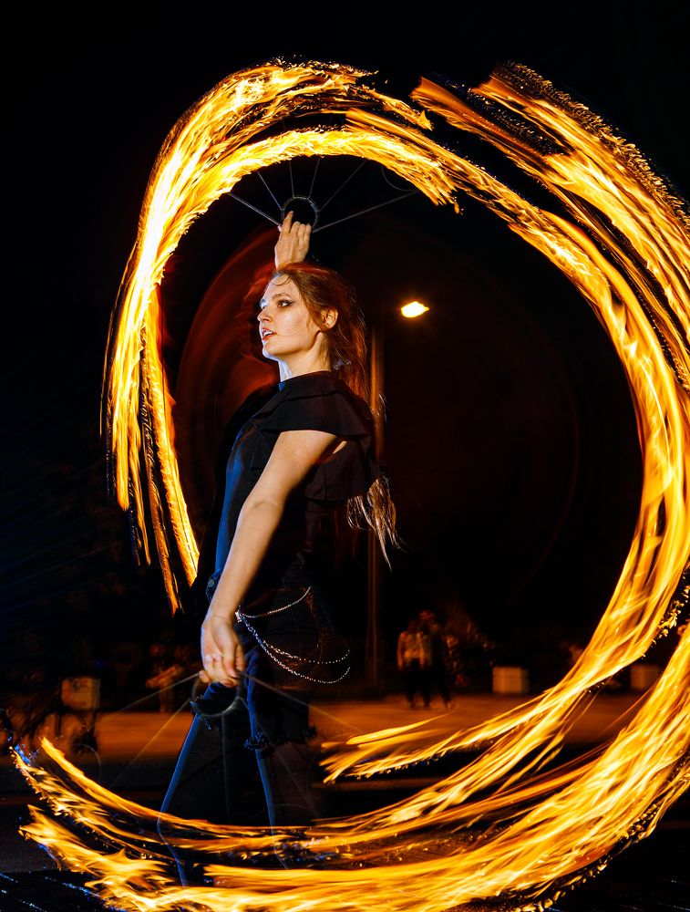 Танец с огнём