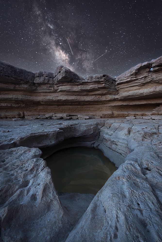 Photograph by Amos Ravid