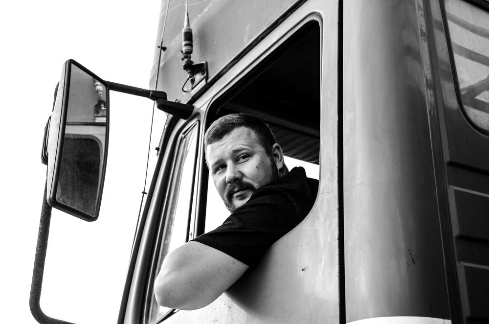 Водитель мерседеса