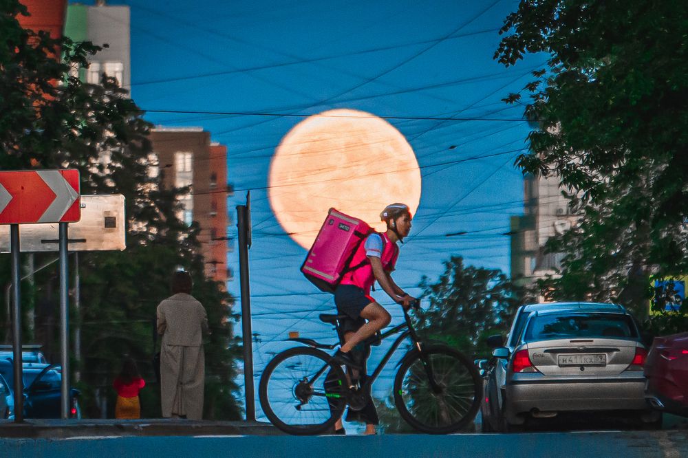 Полнолуние в городе