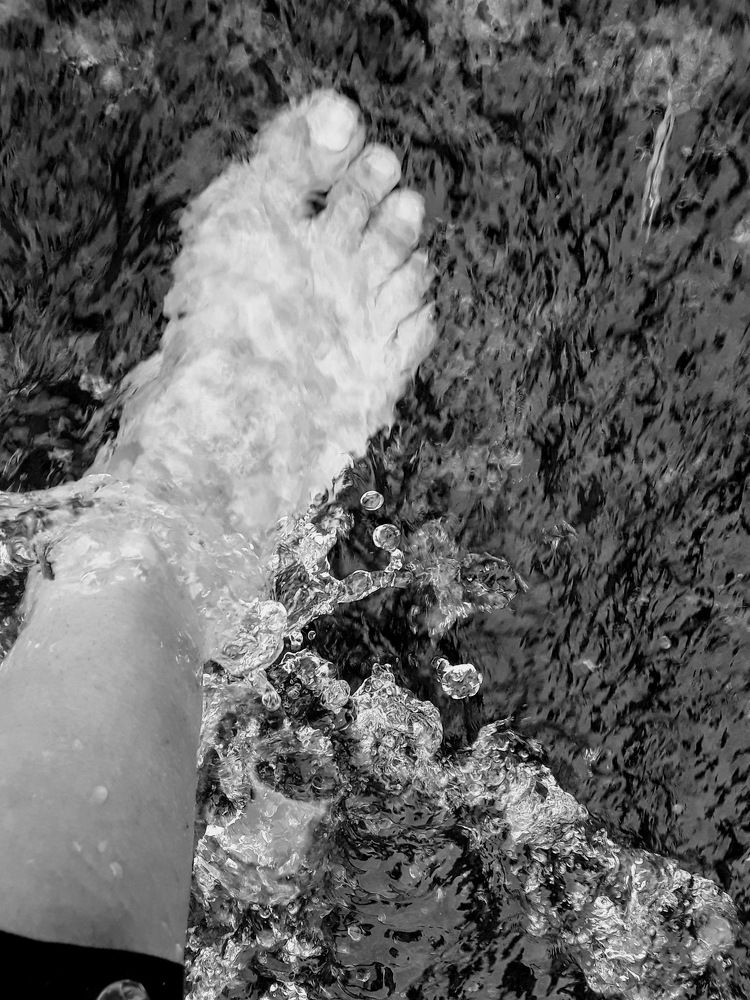 EL HOMBRE Y EL ELEMENTO