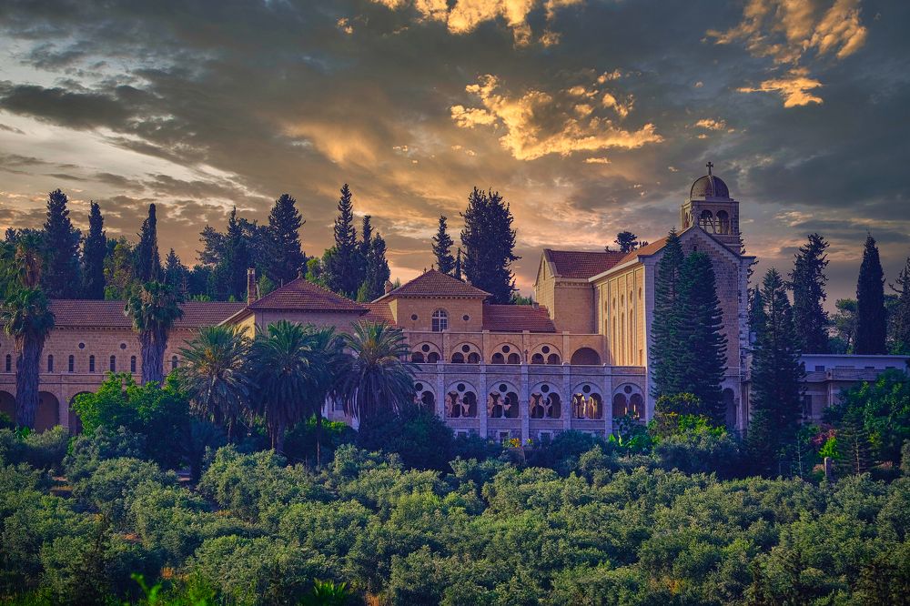 Photograph by Maxim Polak