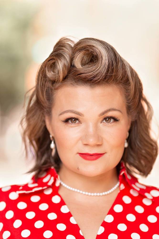 Housewife from the 60th