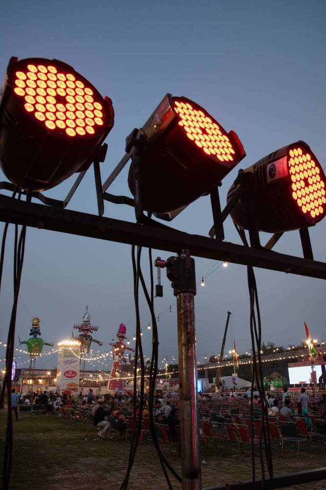Learning to count at the carnival