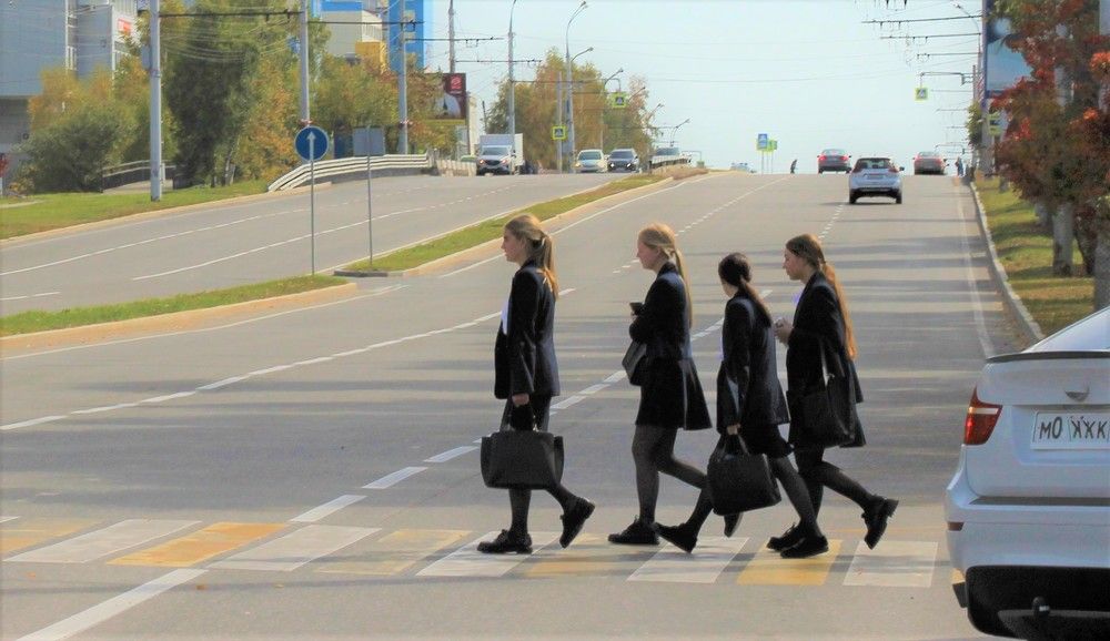 Восьмиклассницы