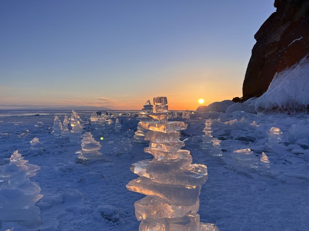 Ледяные башенки Байкала