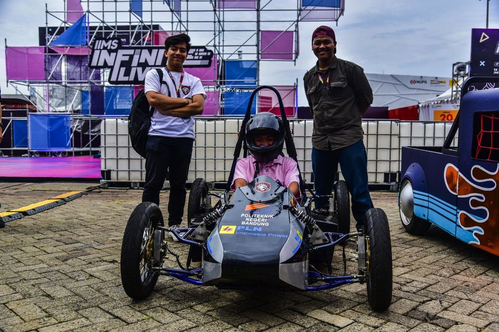 Automotive exhibition