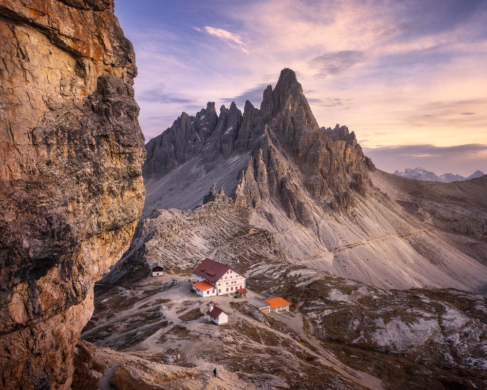 Гора из-за горы...