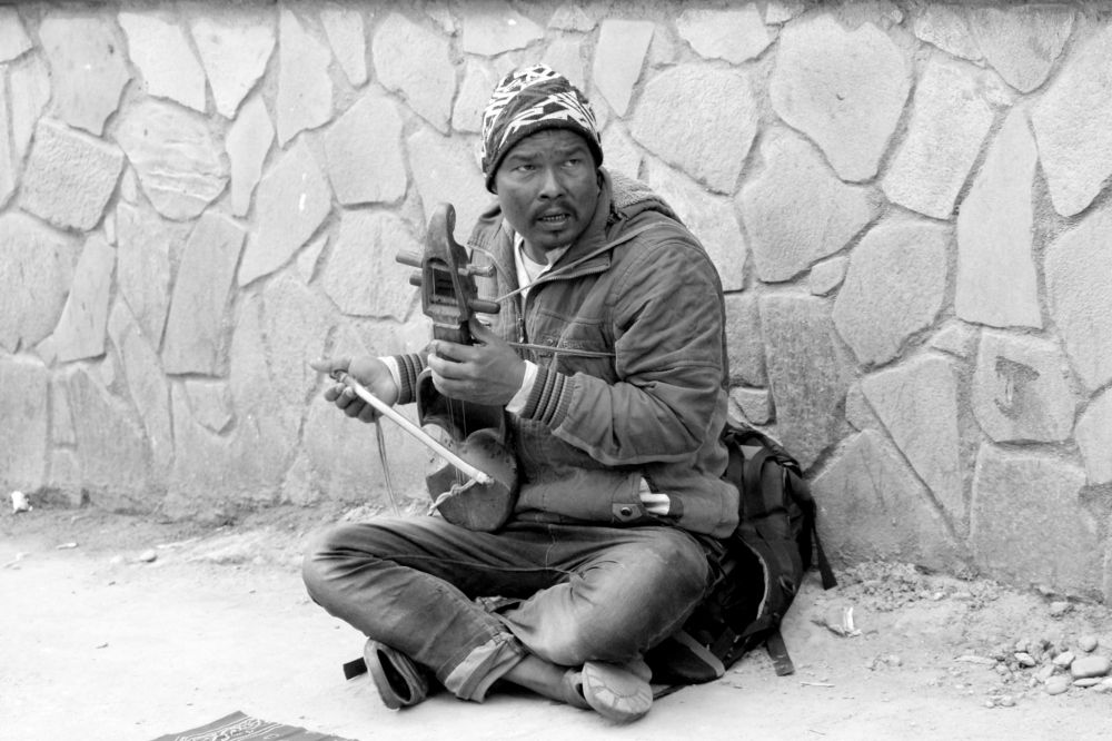 ID: Livelihood on the Busy Streets