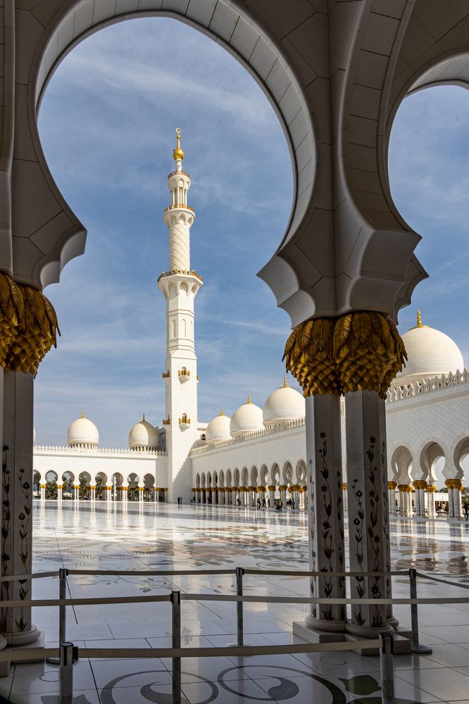 Sheikh Zayed Mosque. Abu Dhabi.