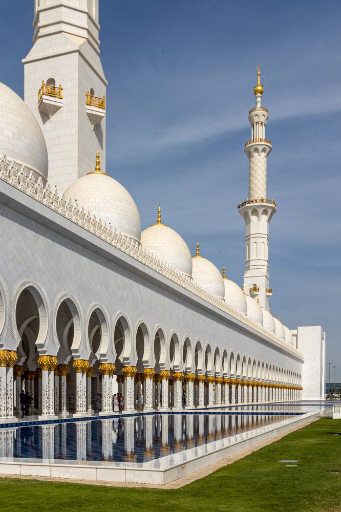 Sheikh Zayed Mosque. Abu Dhabi.