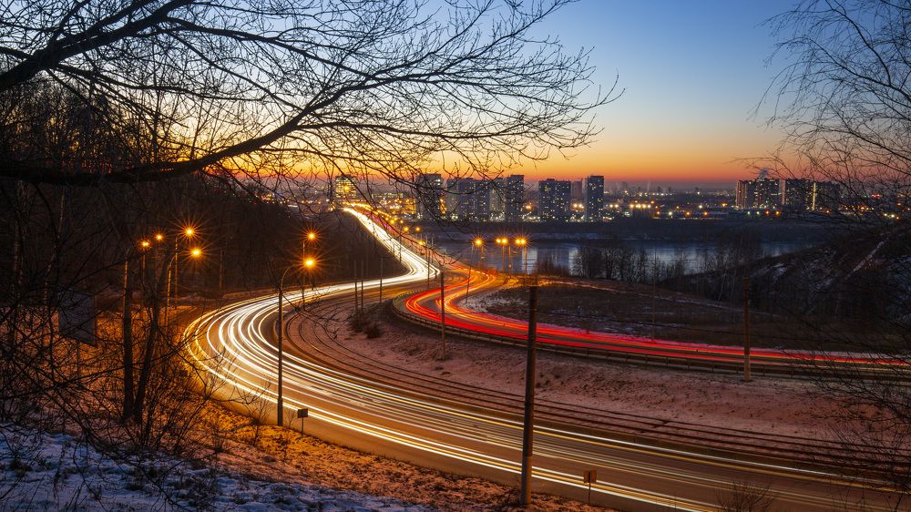 Съезд к Молитовскому мосту