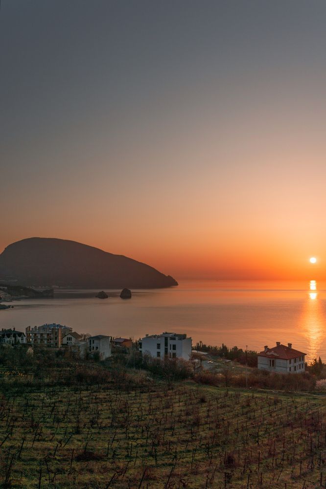 Рассвет над Аю-Дагом