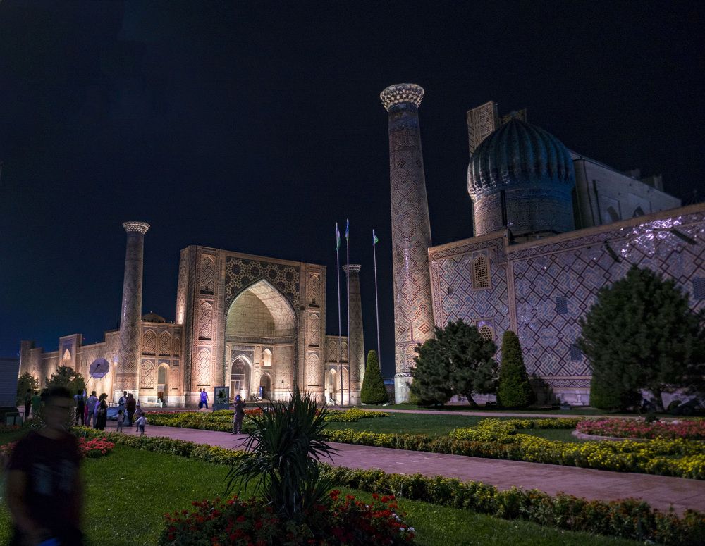 Регистан (Самарканд)