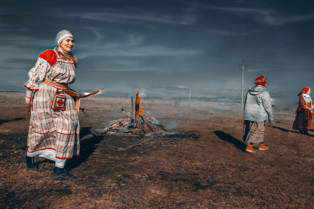 Женский день-огонь